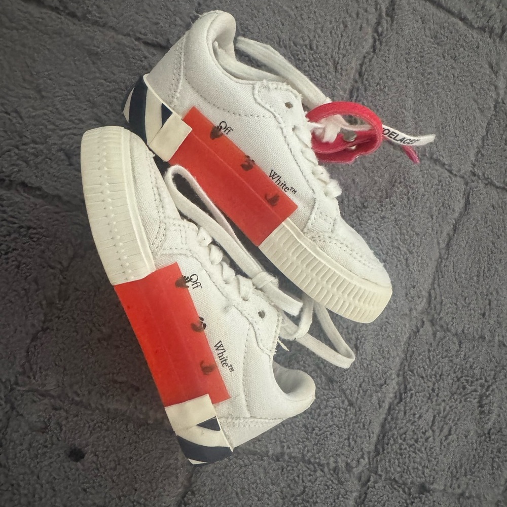 Off-White Kids Shoes in White and Red